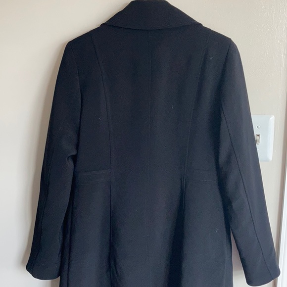 ❄️ Gallery Petite 4-Button Coat - Picture 4 of 7